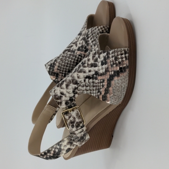 NWT COLE HAAN Snakeskin Leather Wedge Sandals - Picture 1 of 8